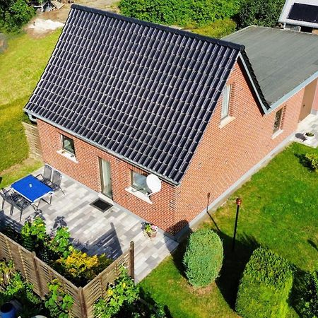 Haeuschen Im Gruenen Villa Jornstorf Екстериор снимка